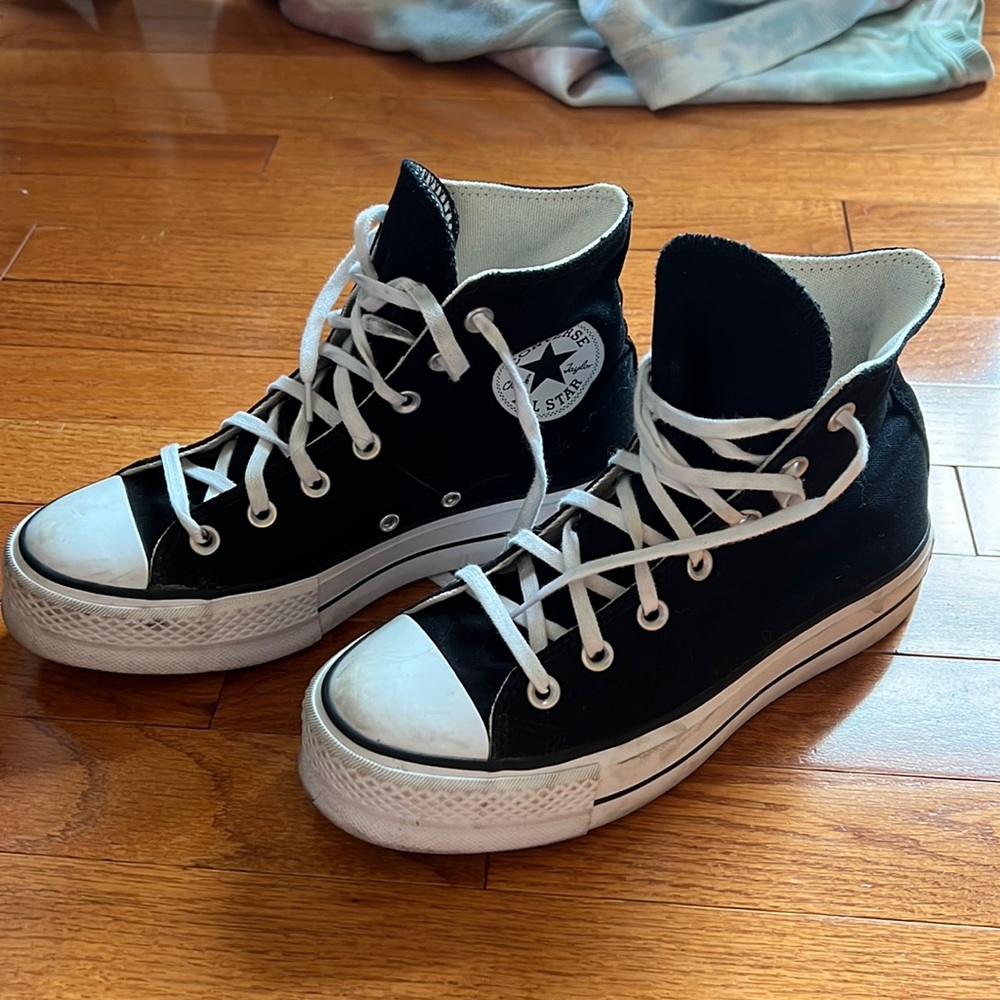 Black platform converse